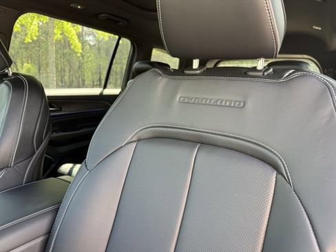 New 2025 Jeep Grand Cherokee L Overland w/ Trailer Tow Package image 24