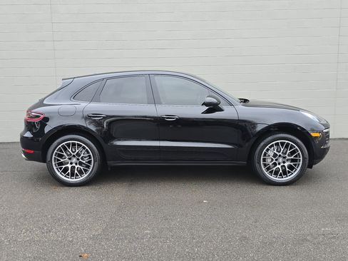 Used 2018 Porsche Macan S image 10