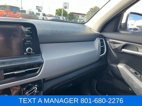 Used 2024 Kia Seltos LX AWD/4WD image 27