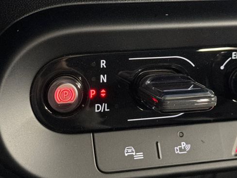 New 2026 MINI Cooper 4-Door Hardtop image 22