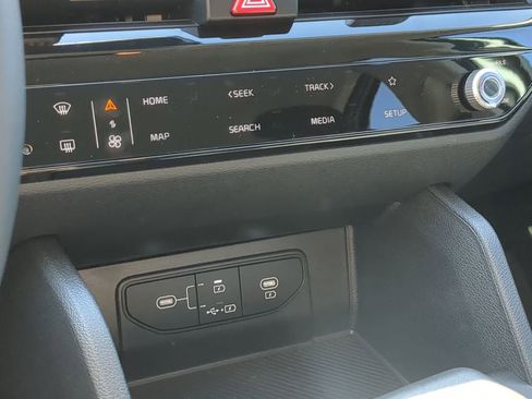 New 2026 Kia Sportage LX w/ LX Convenience Package image 17