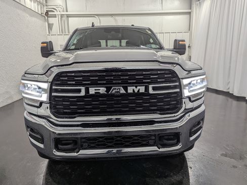 Used 2024 RAM 2500 Big Horn w/ Safety Group image 4