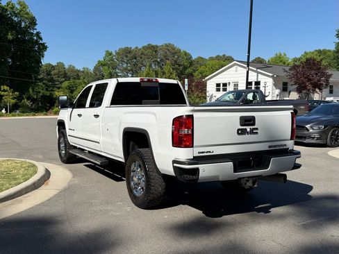 Used 2019 GMC Sierra 3500 Denali w/ Duramax Plus Package image 5