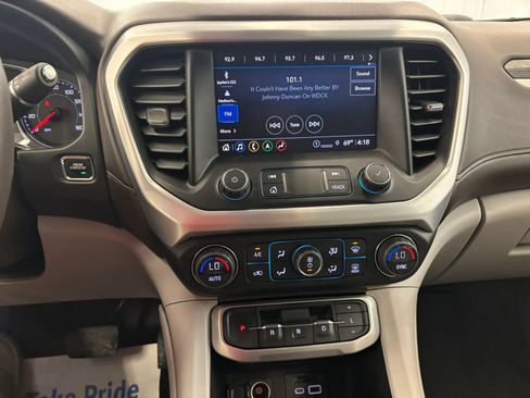 Used 2022 GMC Acadia SLT w/ Preferred Package FWD image 40