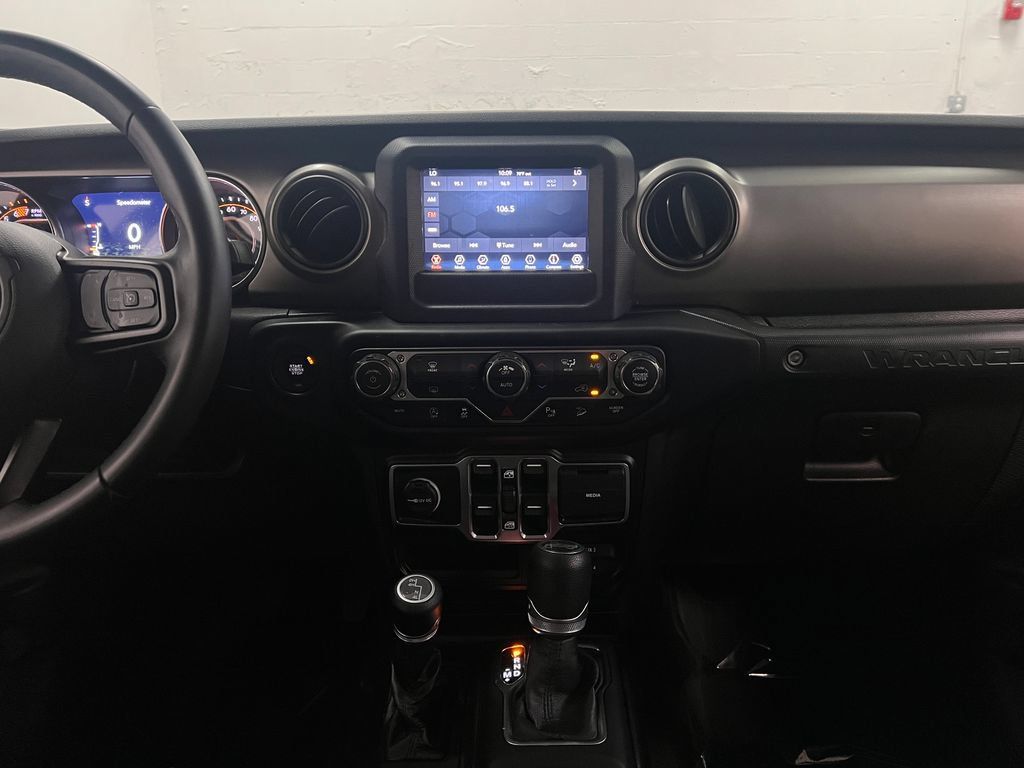 Used 2020 Jeep Wrangler Unlimited Sport S AWD/4WD image 19