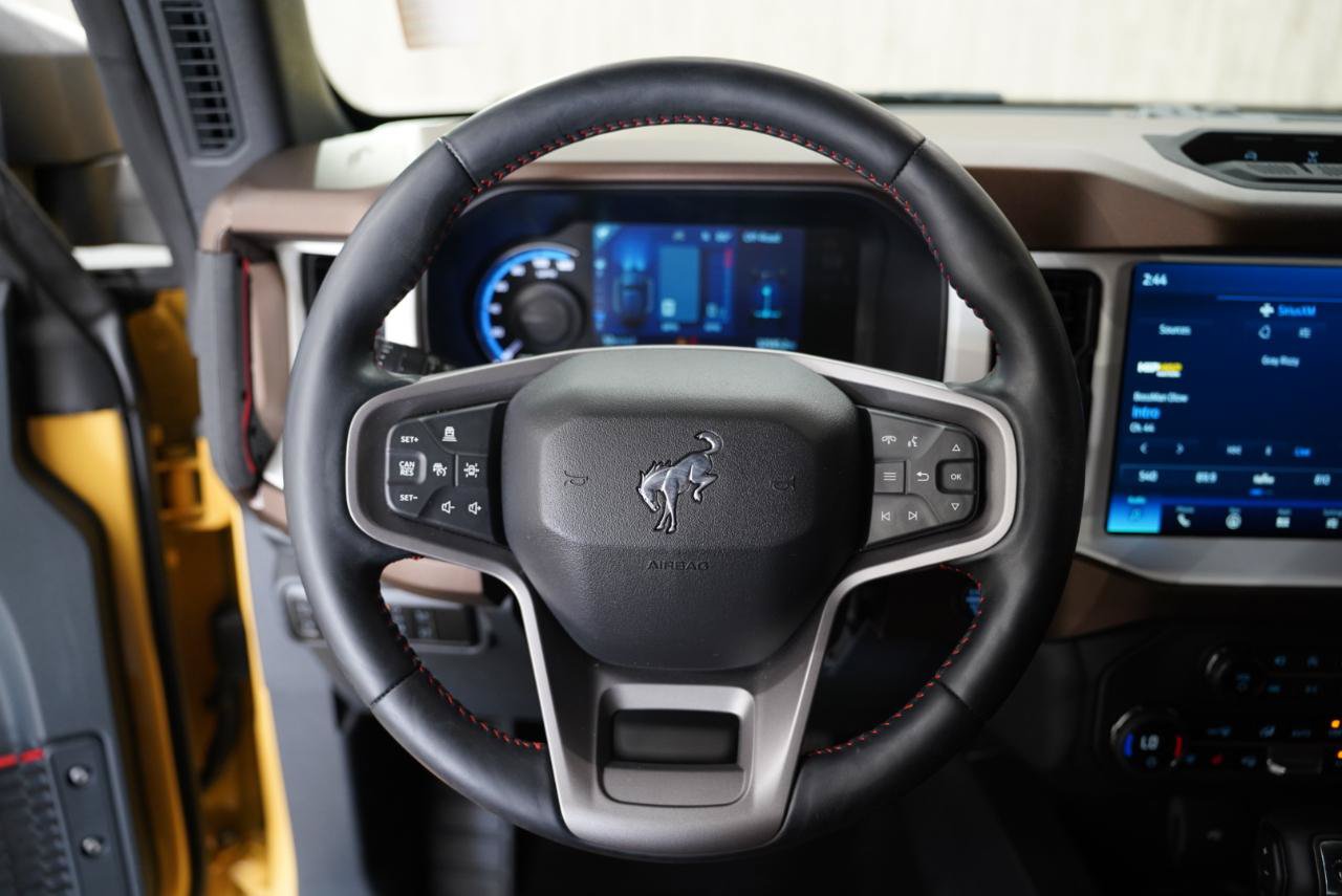 Used 2024 Ford Bronco Heritage Edition AWD/4WD image 12