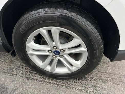 Used 2020 Ford Edge SEL image 19