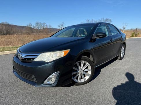 Used 2014 Toyota Camry XLE w/ Leather Package image 1