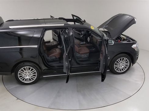 Certified 2022 Ford Expedition Max Limited image 52