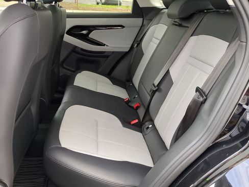 Certified 2025 Land Rover Range Rover Evoque Dynamic SE image 19