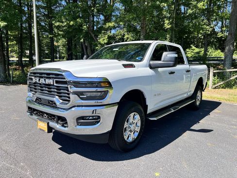 Certified 2026 RAM 2500 Big Horn AWD/4WD image 7