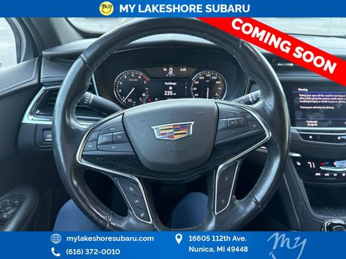 Used 2020 Cadillac XT5 Premium Luxury FWD image 17