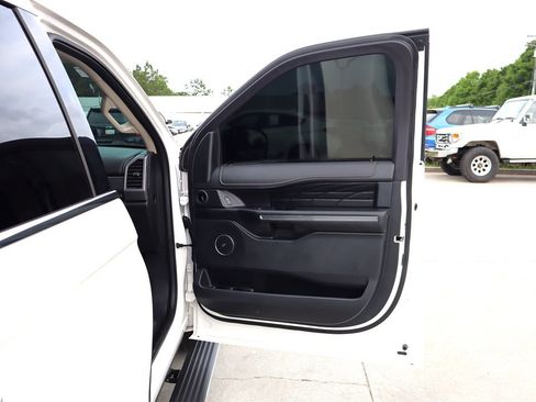 Used 2018 Ford Expedition Max Platinum AWD/4WD image 49
