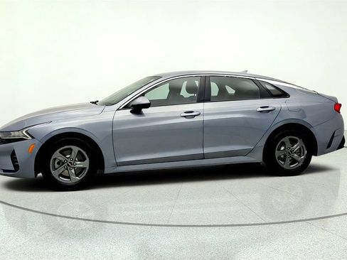 Used 2022 Kia K5 LX FWD image 8