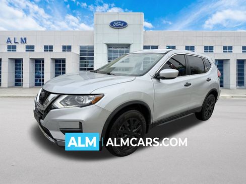Used 2017 Nissan Rogue S image 1