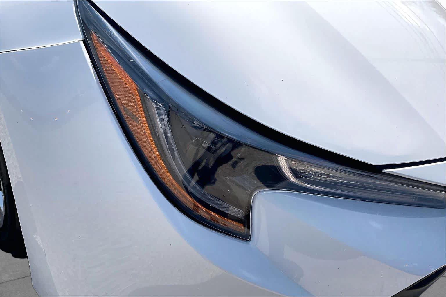 Used 2025 Toyota Corolla LE FWD image 26