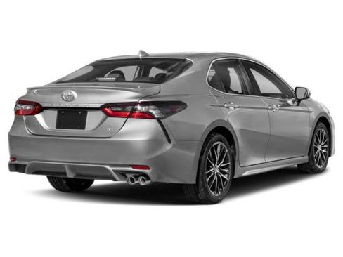 Used 2021 Toyota Camry SE FWD image 2