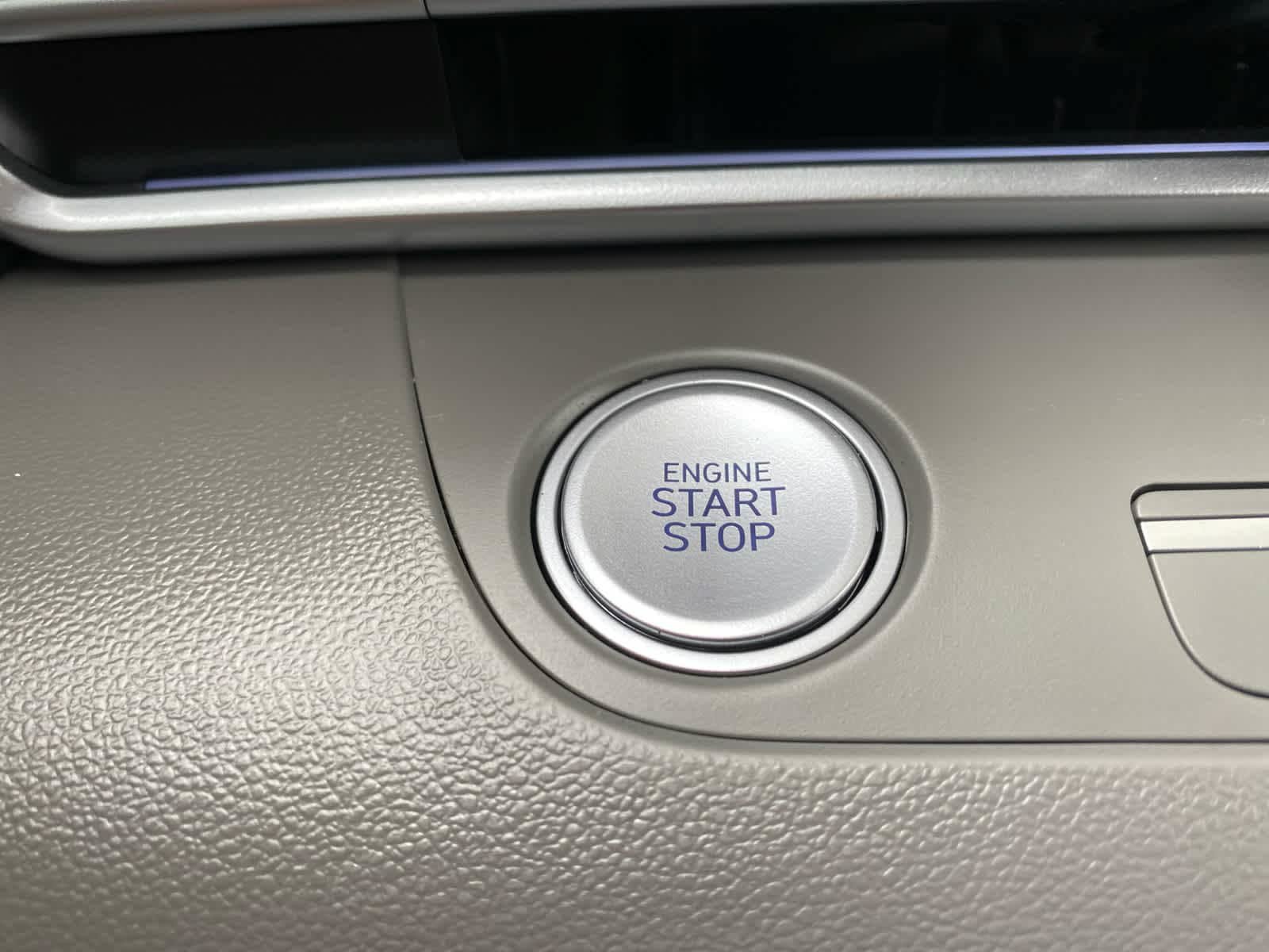 Used 2025 Hyundai Elantra SEL FWD image 22