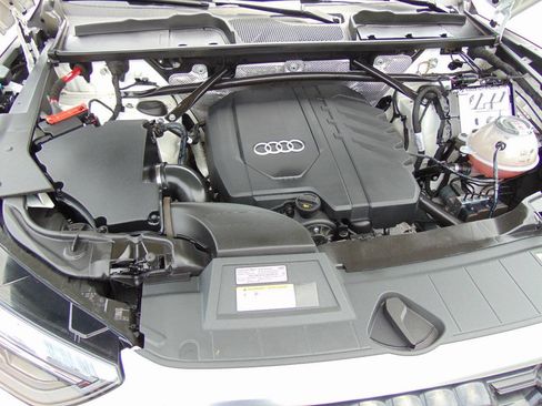 Used 2022 Audi Q5 2.0T Premium Plus w/ Premium Plus Package AWD/4WD image 52