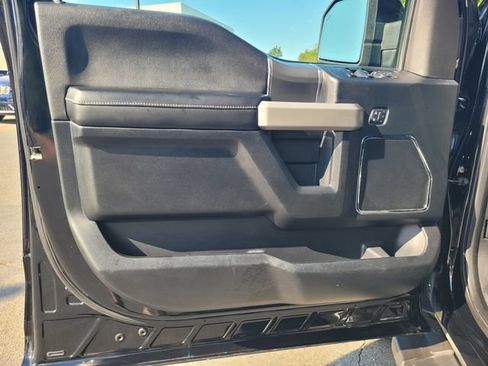 Used 2017 Ford F150 Lariat w/ Equipment Group 502A Luxury AWD/4WD image 18