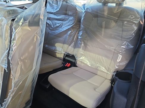 New 2026 Volvo XC90 B6 Plus w/ Protection Package Premier image 22