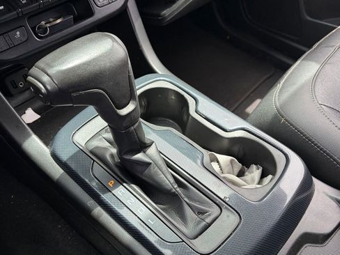 Used 2019 Chevrolet Colorado Z71 AWD/4WD image 9