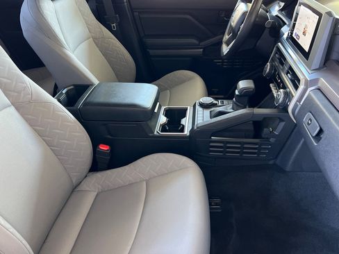 Certified 2025 Toyota Tacoma SR5 image 15