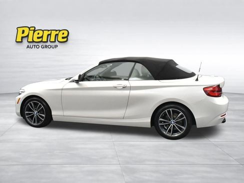 Used 2018 BMW 230i Convertible RWD image 2