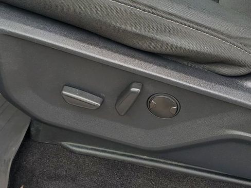 Certified 2022 Ford F150 XLT w/ Equipment Group 302A High image 12