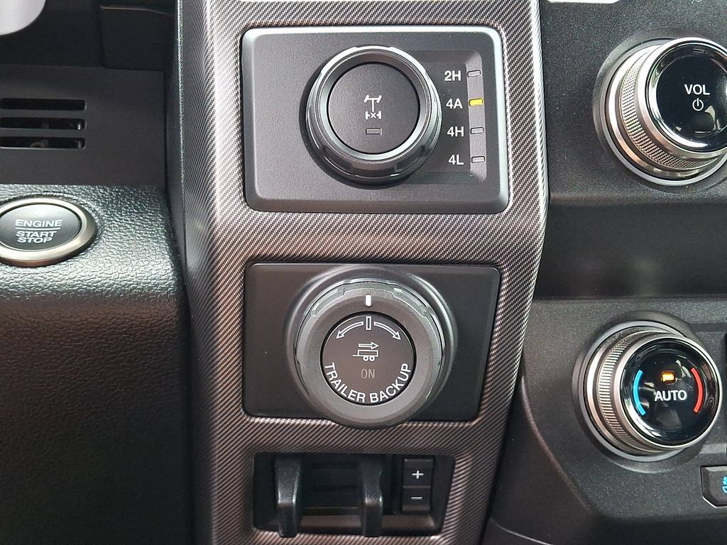 Used 2019 Ford F150 Raptor w/ Equipment Group 802A Luxury AWD/4WD image 29