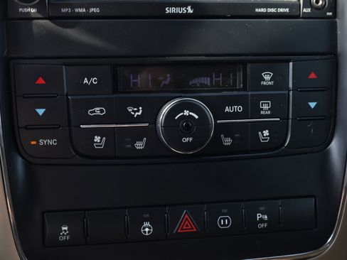 Used 2012 Jeep Grand Cherokee Overland w/ Mopar Chrome Edition Group image 10