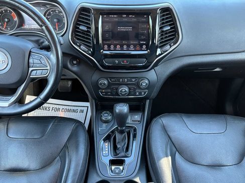 Used 2020 Jeep Cherokee Limited AWD/4WD image 16