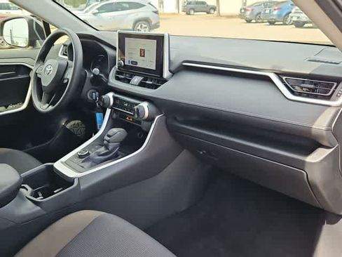 Used 2024 Toyota RAV4 LE AWD/4WD image 19