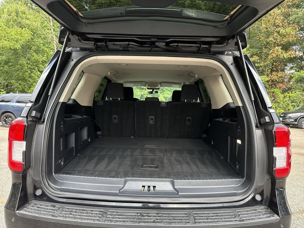 Used 2022 Ford Expedition XL AWD/4WD image 20