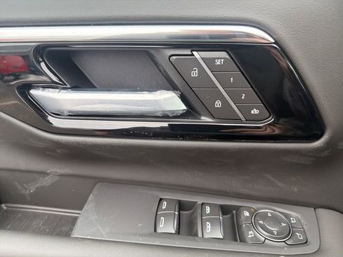 New 2026 Chevrolet Tahoe Premier w/ Sun And Tow Package AWD/4WD image 2