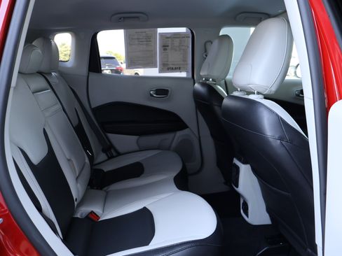 Used 2019 Jeep Compass Limited FWD image 24