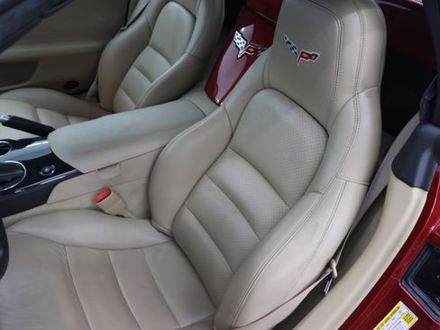 Used 2011 Chevrolet Corvette Grand Sport w/ Preferred Equipment Group RWD image 31