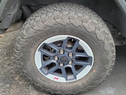 Used 2020 Jeep Wrangler Unlimited Rubicon AWD/4WD image 4
