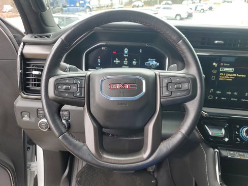 Used 2024 GMC Sierra 1500 AT4X image 26