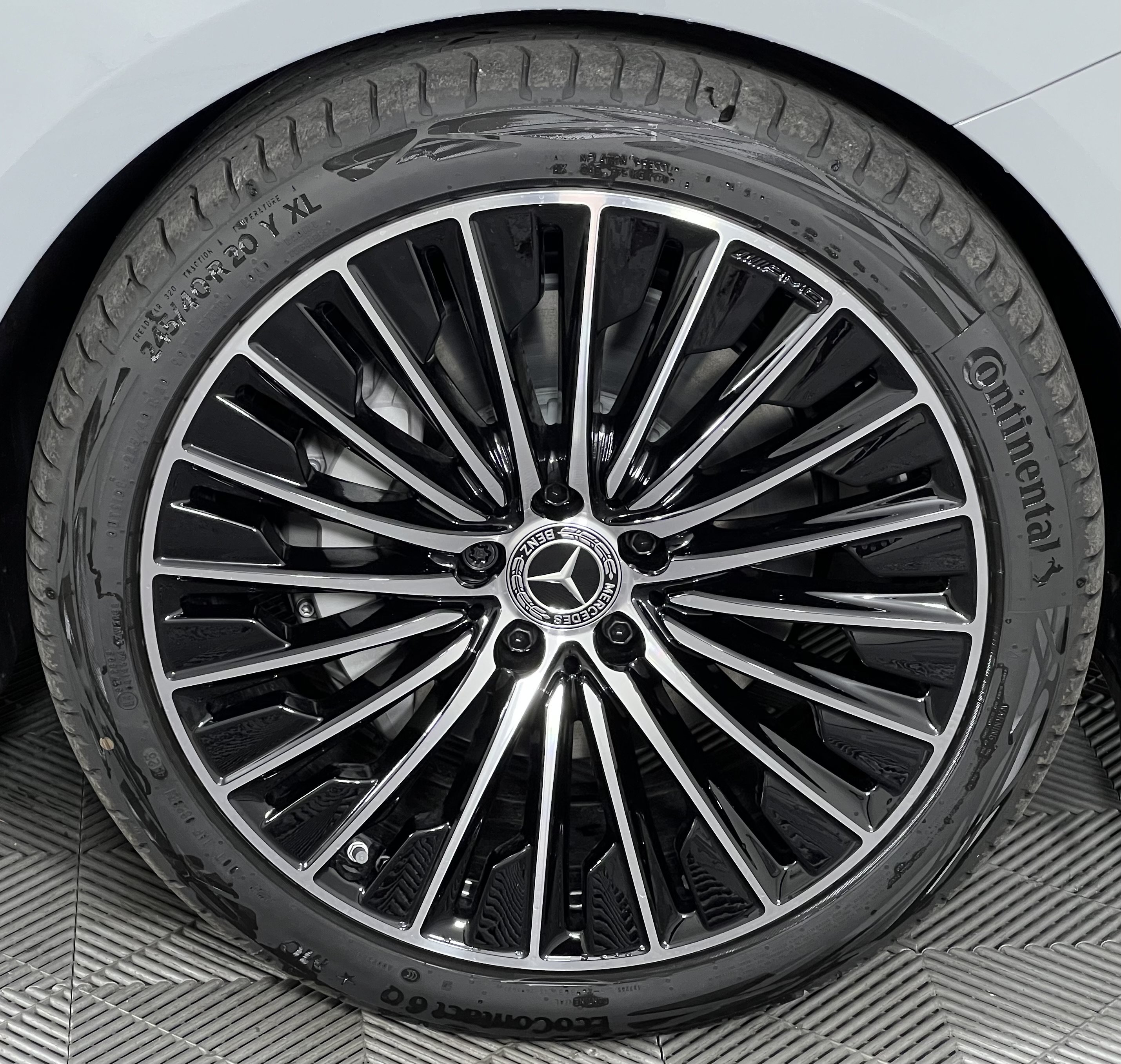New 2026 Mercedes-Benz E 350 4MATIC Sedan image 15