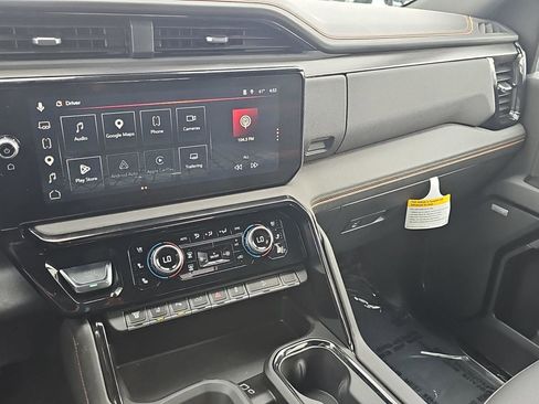 Certified 2025 GMC Sierra 2500 AT4 AWD/4WD image 17