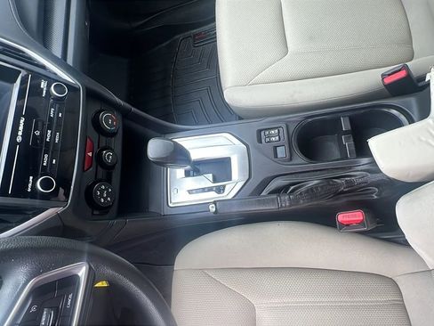 Used 2017 Subaru Impreza 2.0i Premium image 25