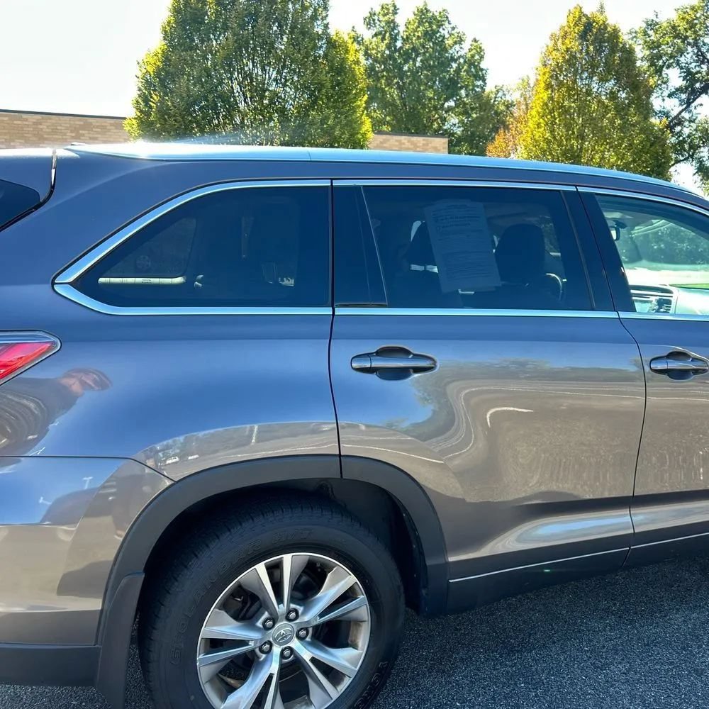 Used 2014 Toyota Highlander XLE AWD/4WD image 9