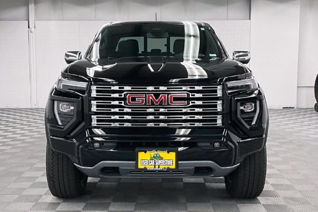 Used 2023 GMC Canyon Denali AWD/4WD image 4
