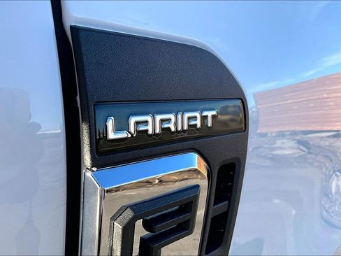 Used 2023 Ford F350 Lariat w/ Chrome Package image 8