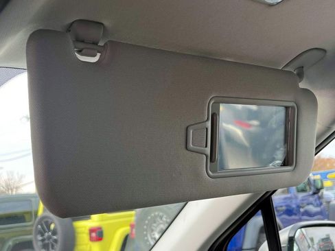 Used 2025 Kia Carnival SX Prestige image 30