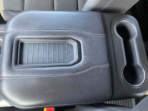 Used 2022 GMC Yukon SLE w/ Gmc Pro Safety Plus Package image 23