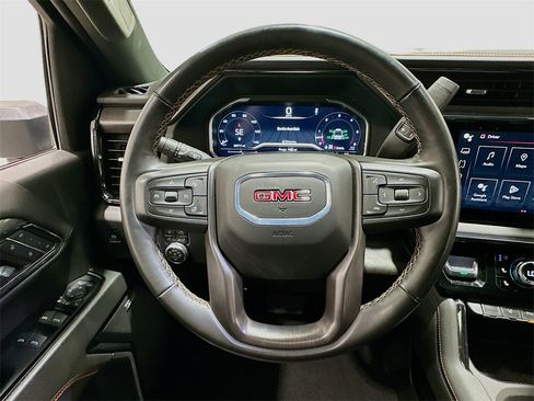 Used 2024 GMC Sierra 2500 AT4 w/ AT4 Premium Plus Package image 11