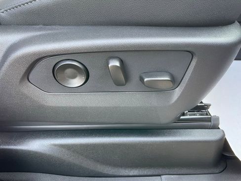 New 2026 Chevrolet Suburban LT w/ Comfort Package image 24