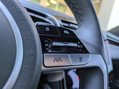 Certified 2024 Hyundai Santa Cruz Limited image 22